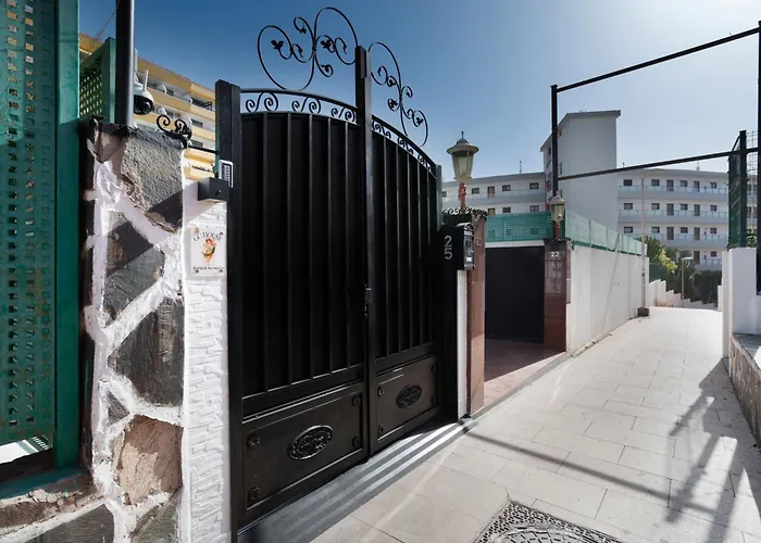 El Nido De Angeles * Playa del Ingles (Gran Canaria)