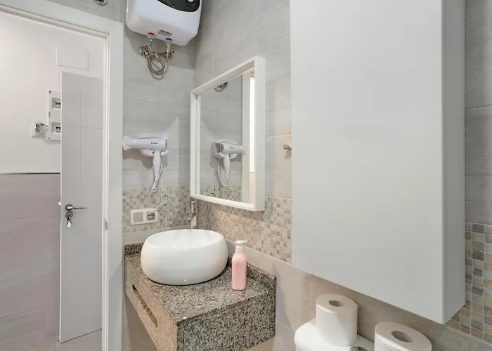 El Nido De Angeles * Playa del Ingles (Gran Canaria)